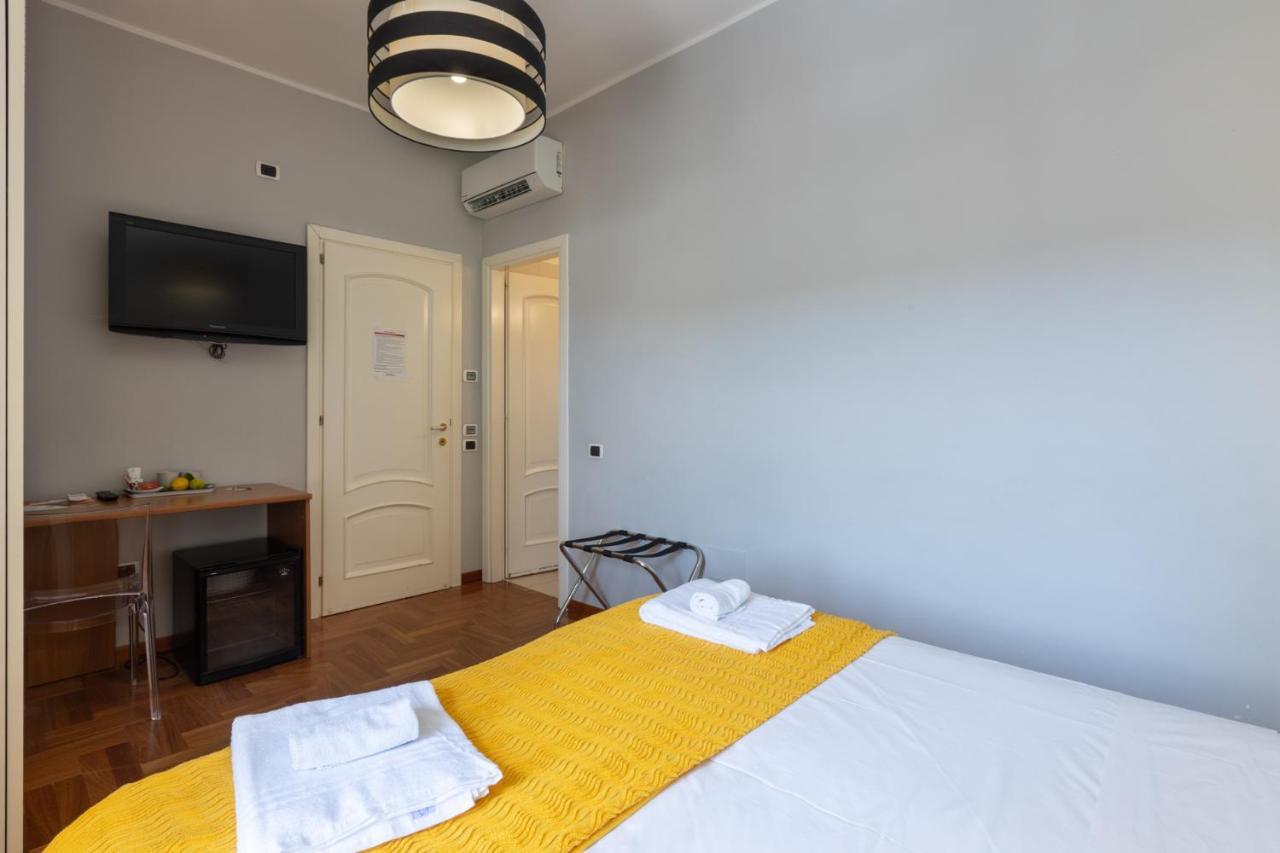 Bed And Breakfast Del Fiore Кальяри Экстерьер фото